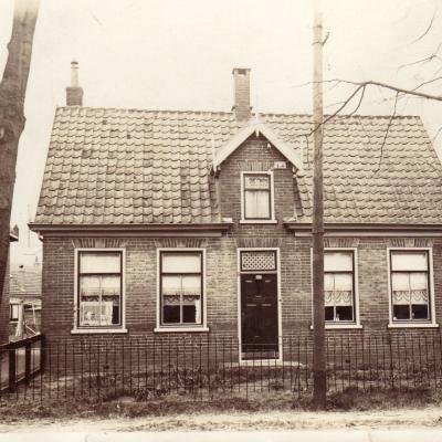 1940 50 Nr 63 Circa 1940 1950 Eerste Rij Bomen Is Weggehaald